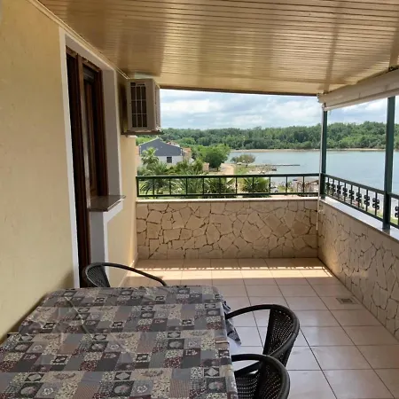 Julia Apartment Lovrečica