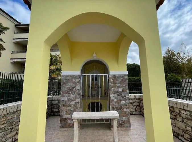 Julia Lovrecica (Istria)